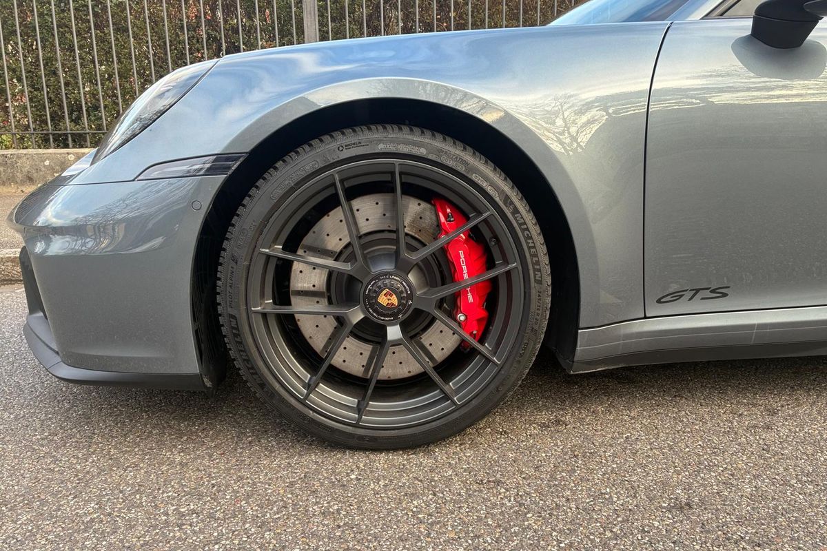Porsche 911 Carrera GTS
