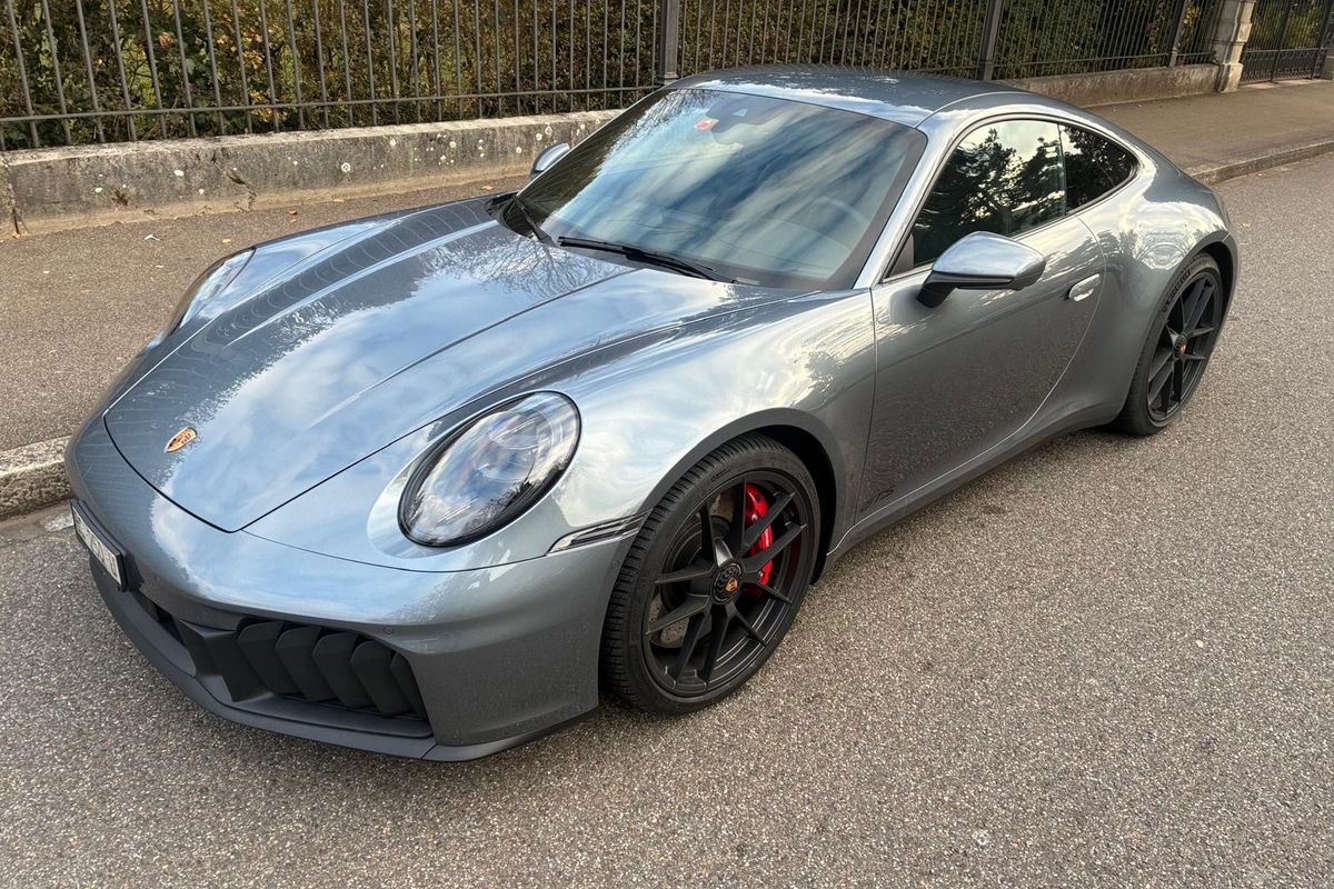 Porsche 911 Carrera GTS
