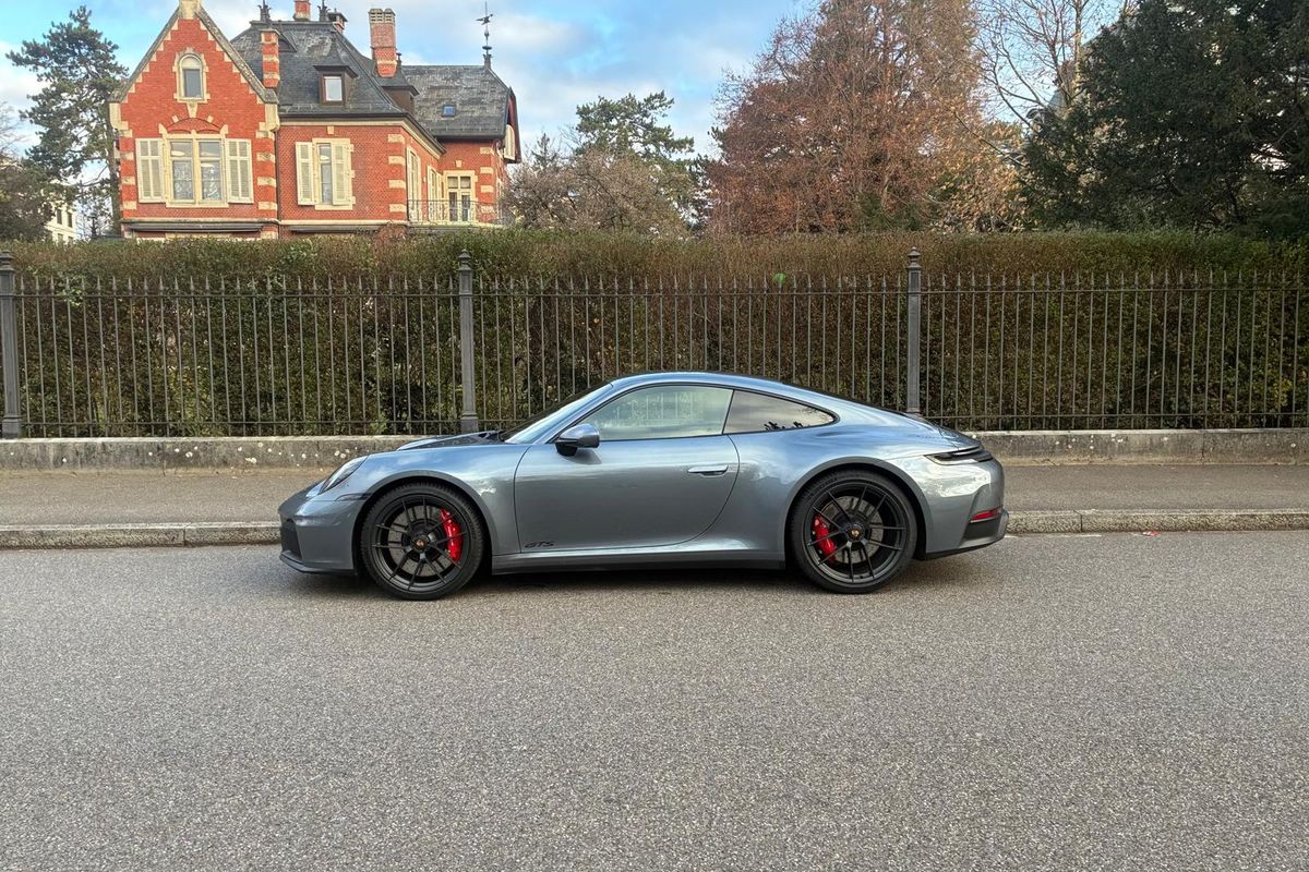 Porsche 911 Carrera GTS