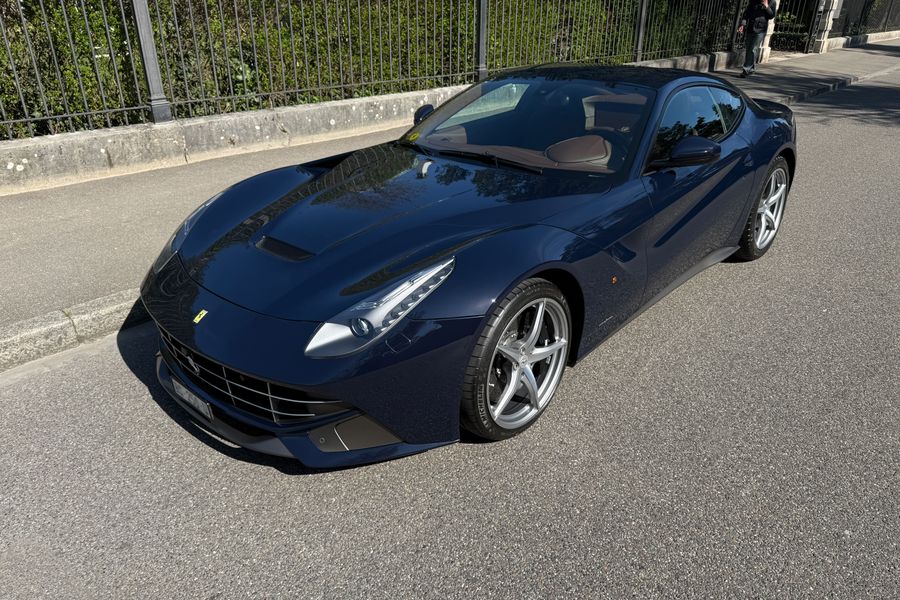 /de/stock/previously-sold/details/ferrari-f12-berlinetta/771