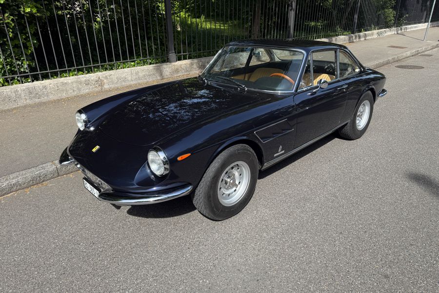 /de/stock/for-sale/details/ferrari-330-gtc/784