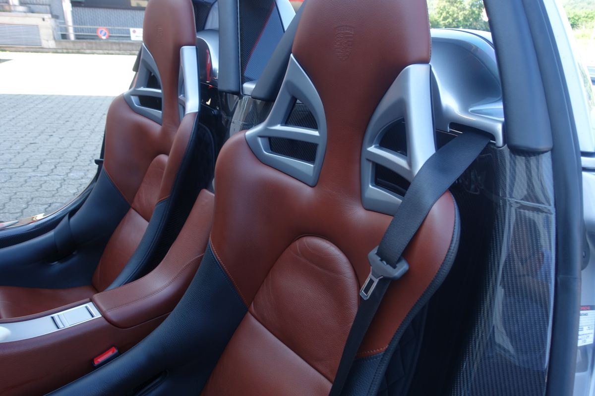 Porsche Carrera GT