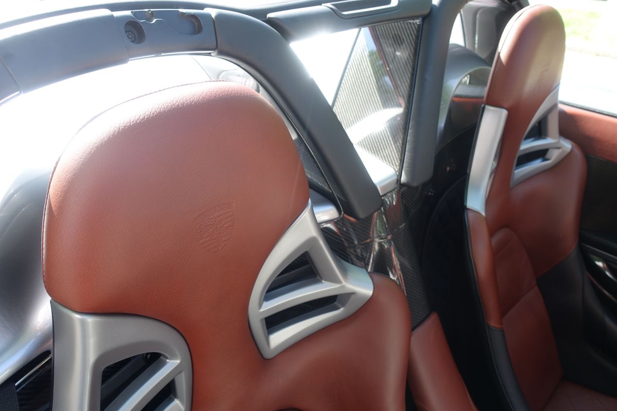Porsche Carrera GT