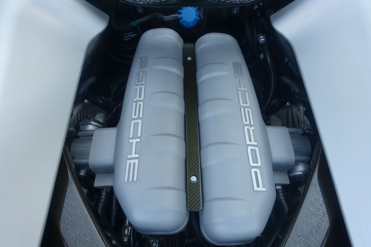 Porsche Carrera GT