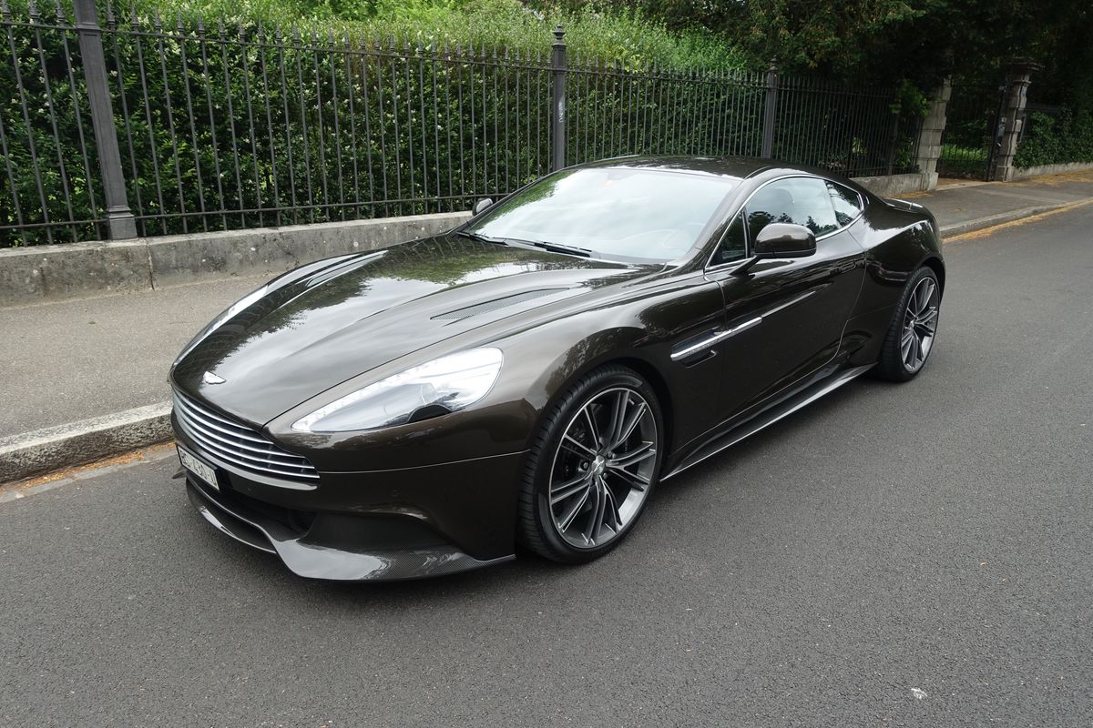Aston Martin Vanquish