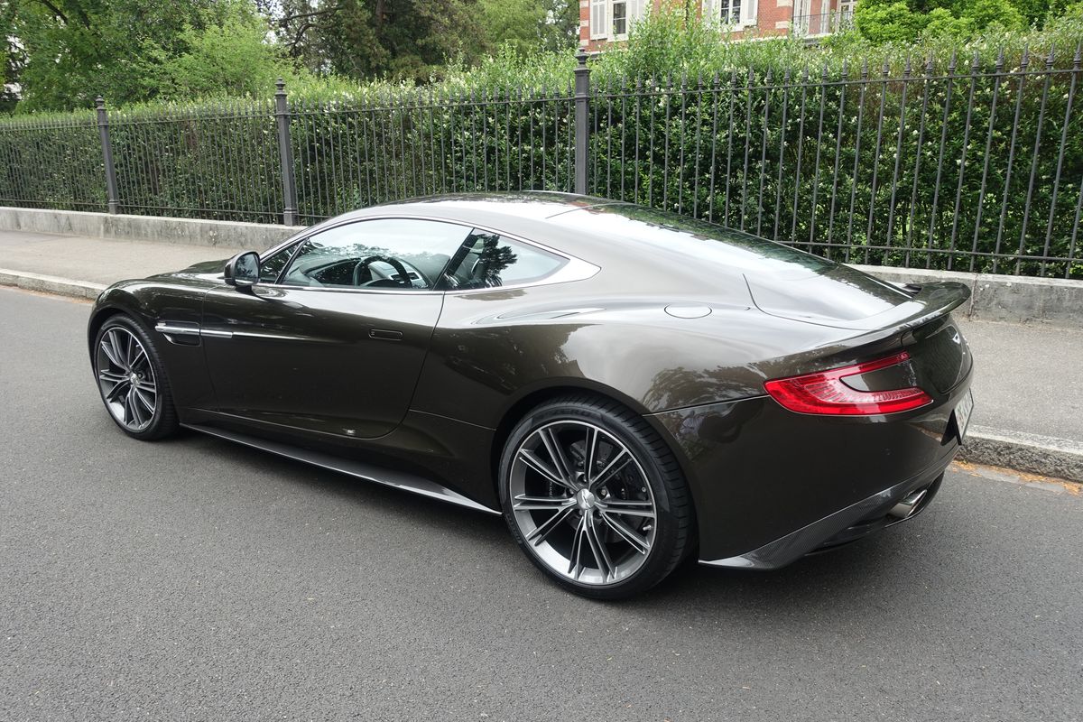Aston Martin Vanquish
