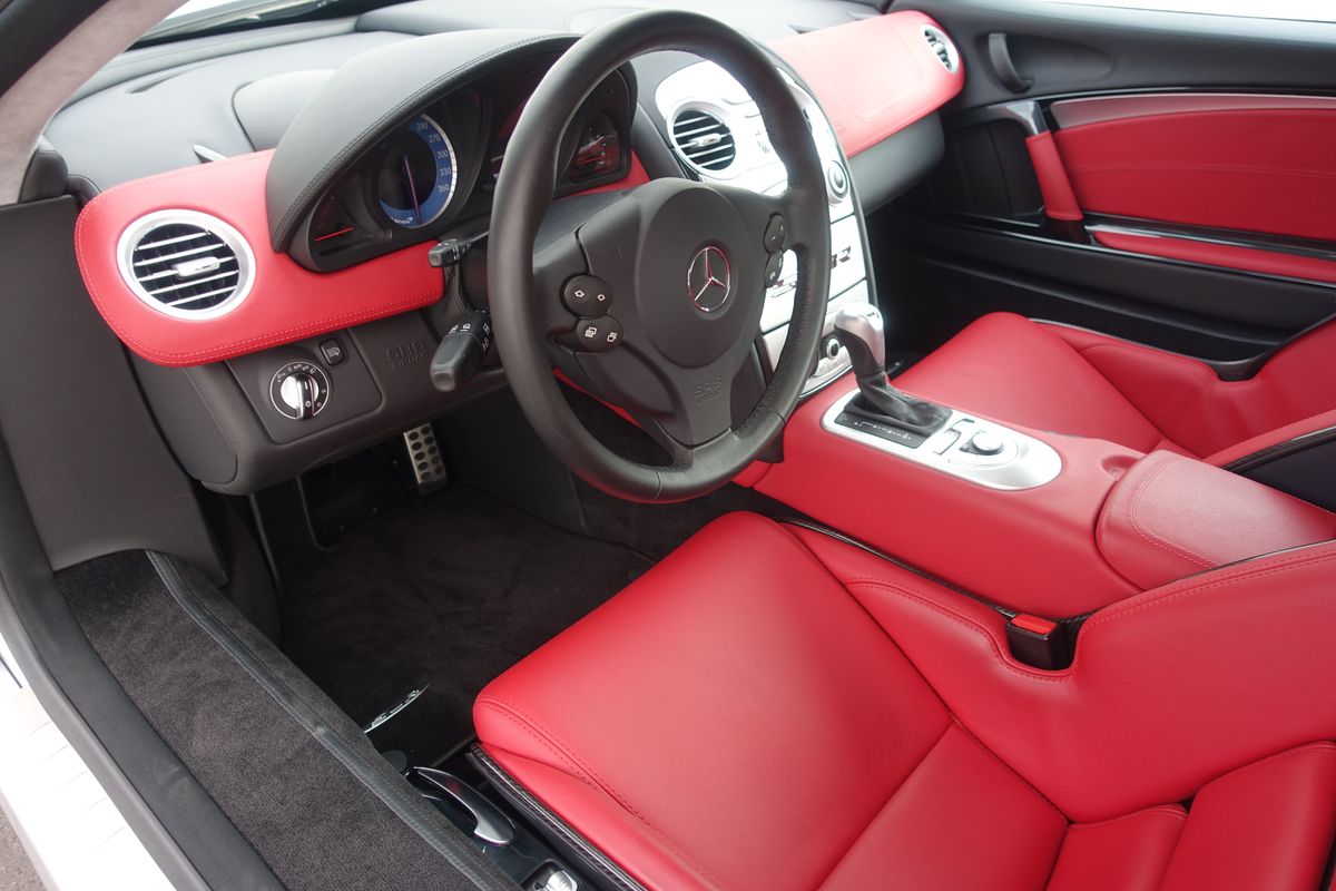 Mercedes-Benz SLR McLaren