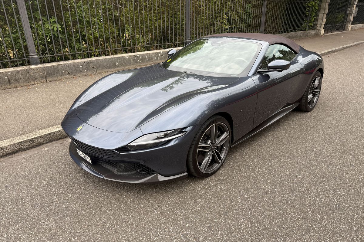 Ferrari Roma Spider