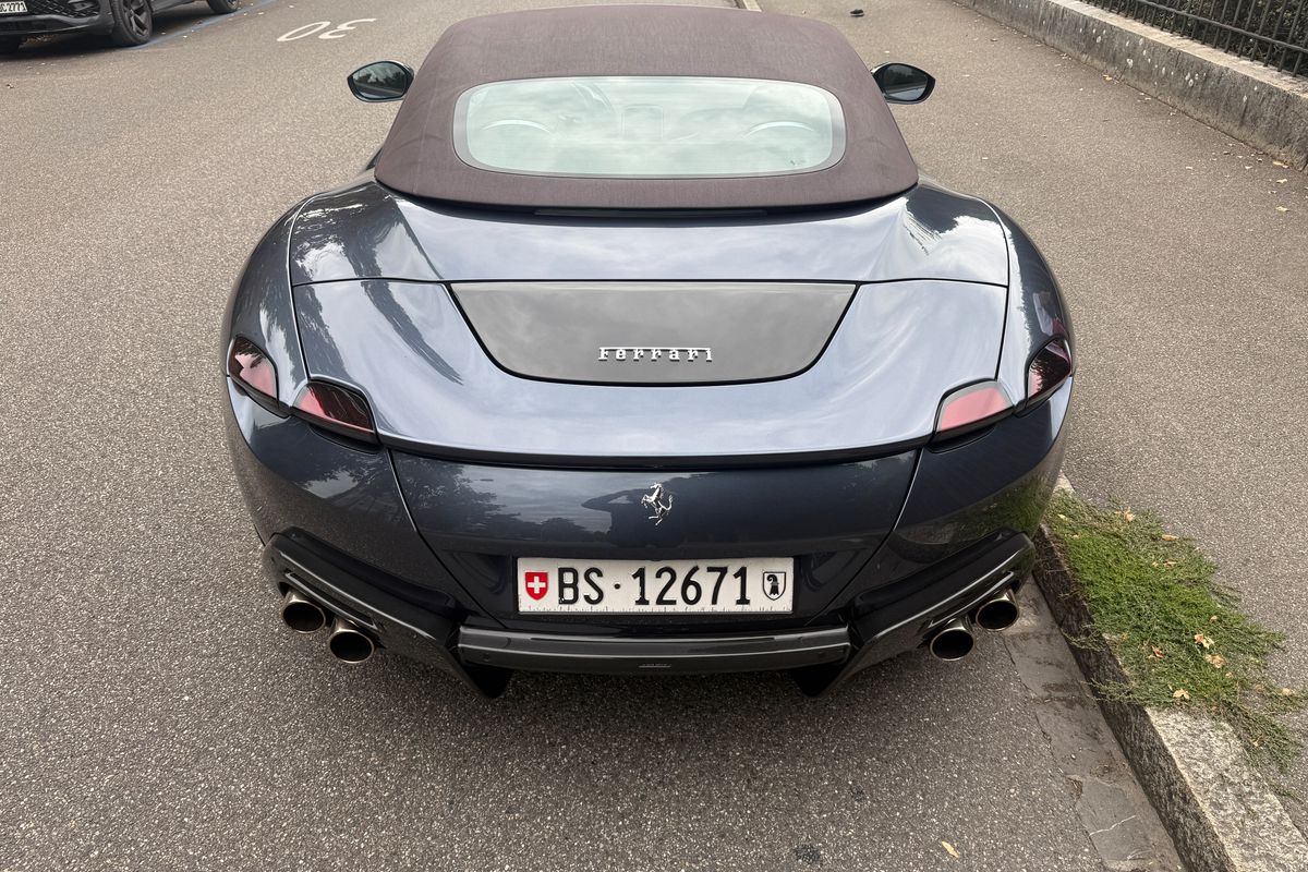 Ferrari Roma Spider