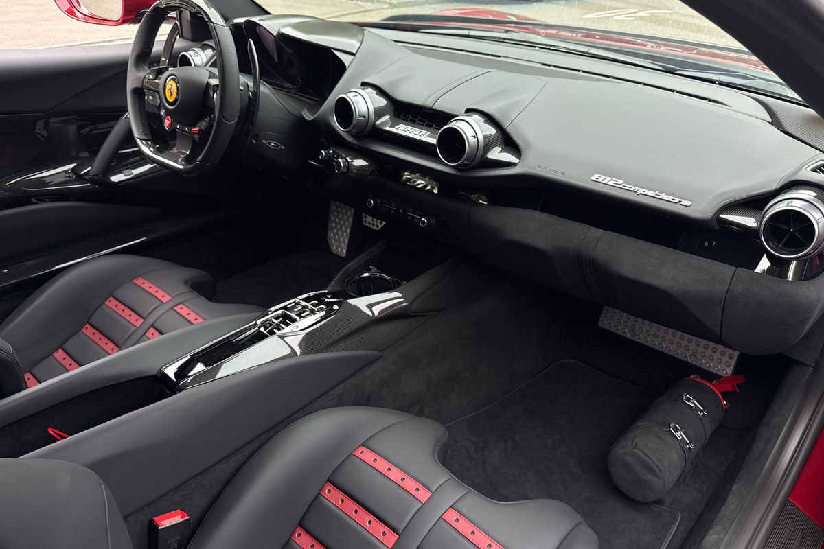 Ferrari 812 Competizione