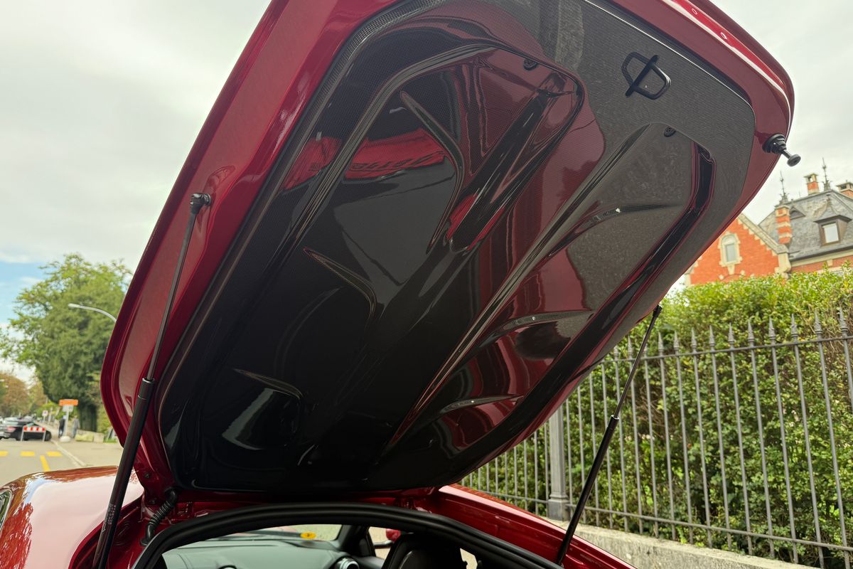 Ferrari 812 Competizione