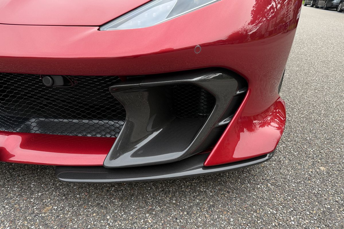 Ferrari 812 Competizione