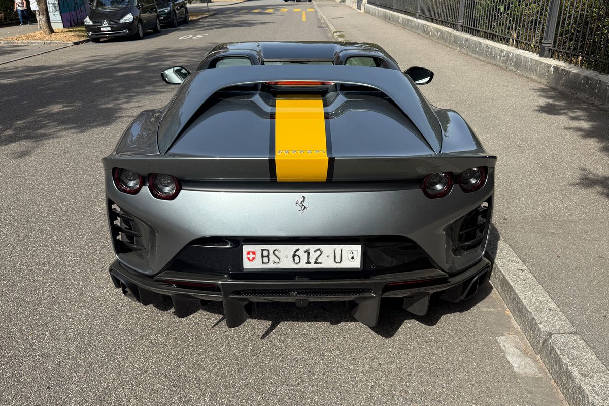 Ferrari 812 Competizione A