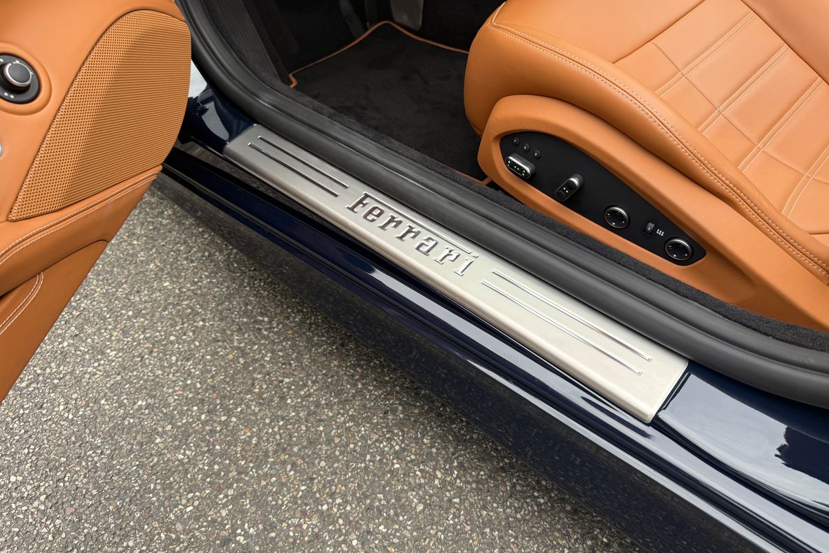 Ferrari California T