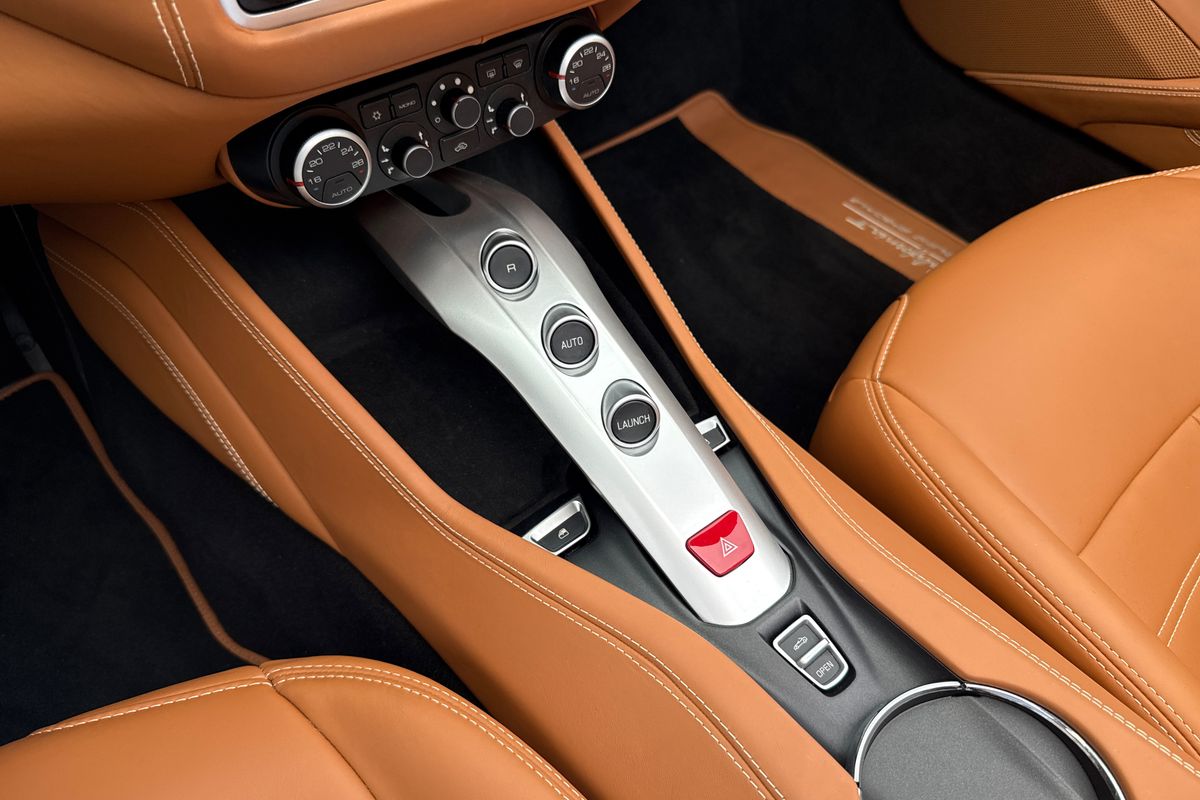 Ferrari California T