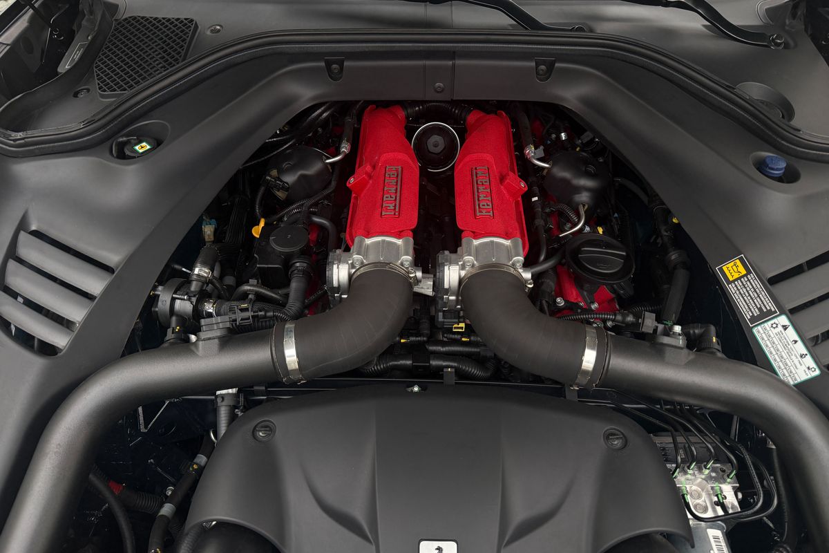 Ferrari California T