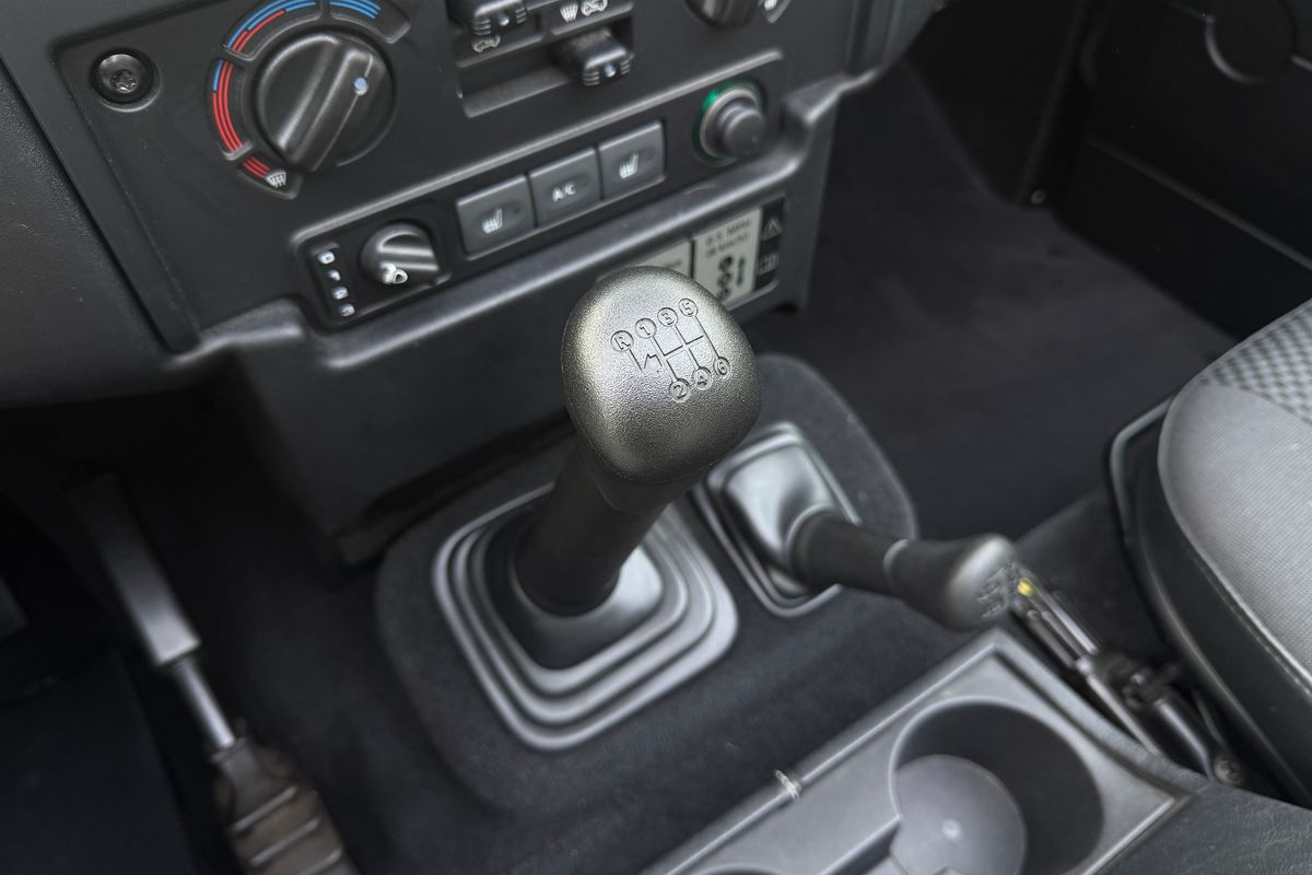 Land Rover Defender 90 Soft Top