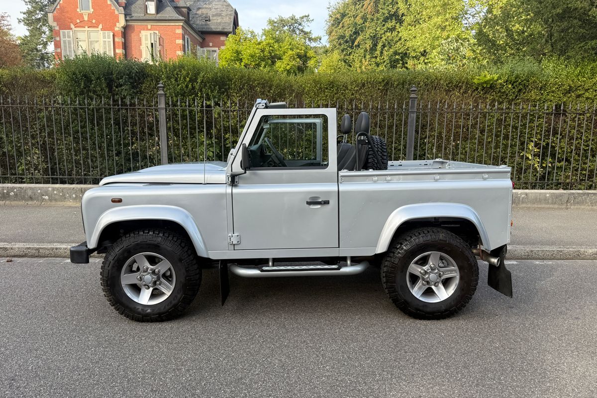 Land Rover Defender 90 Soft Top