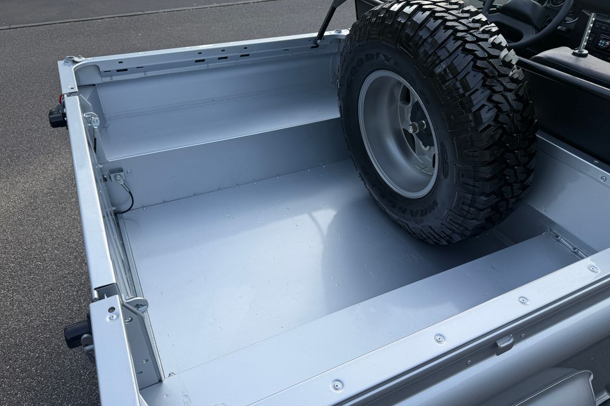 Land Rover Defender 90 Soft Top