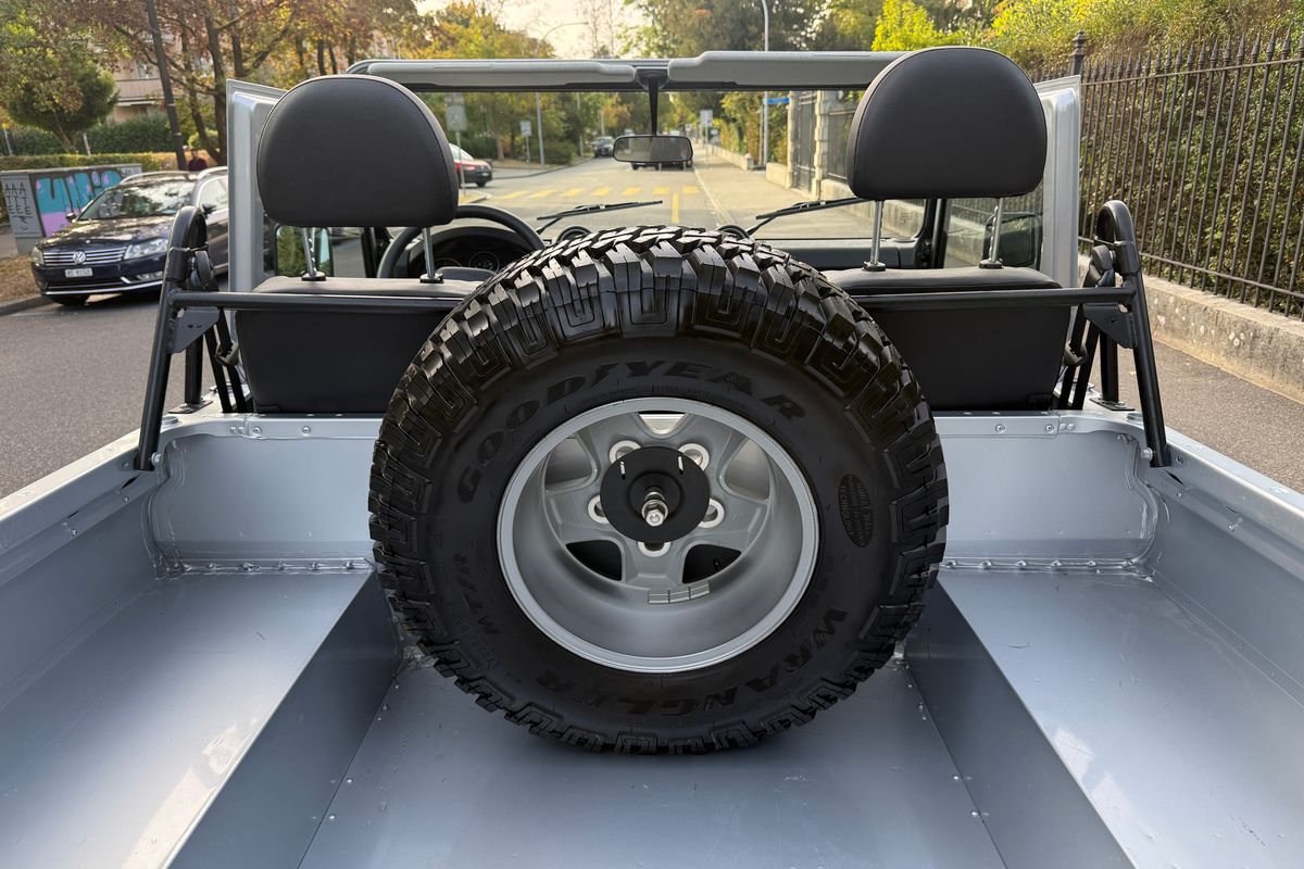 Land Rover Defender 90 Soft Top