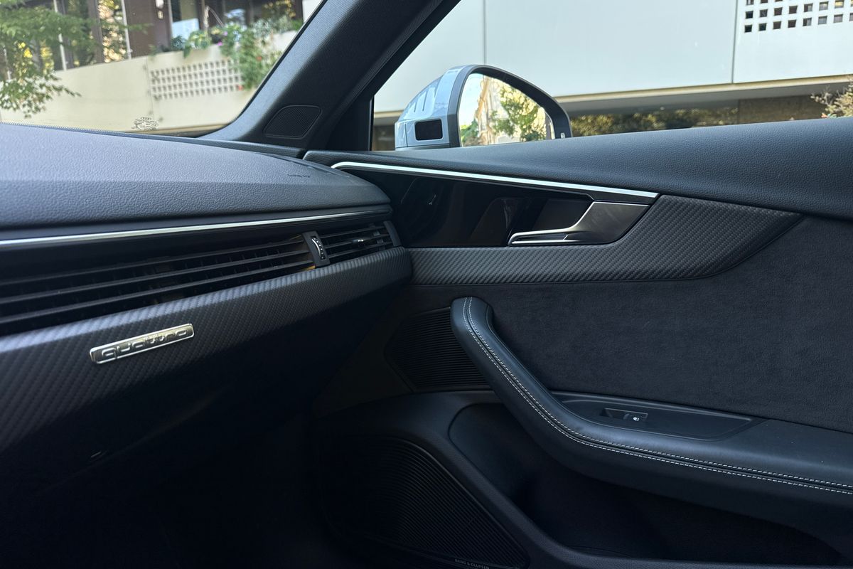Audi RS4 Avant Quattro