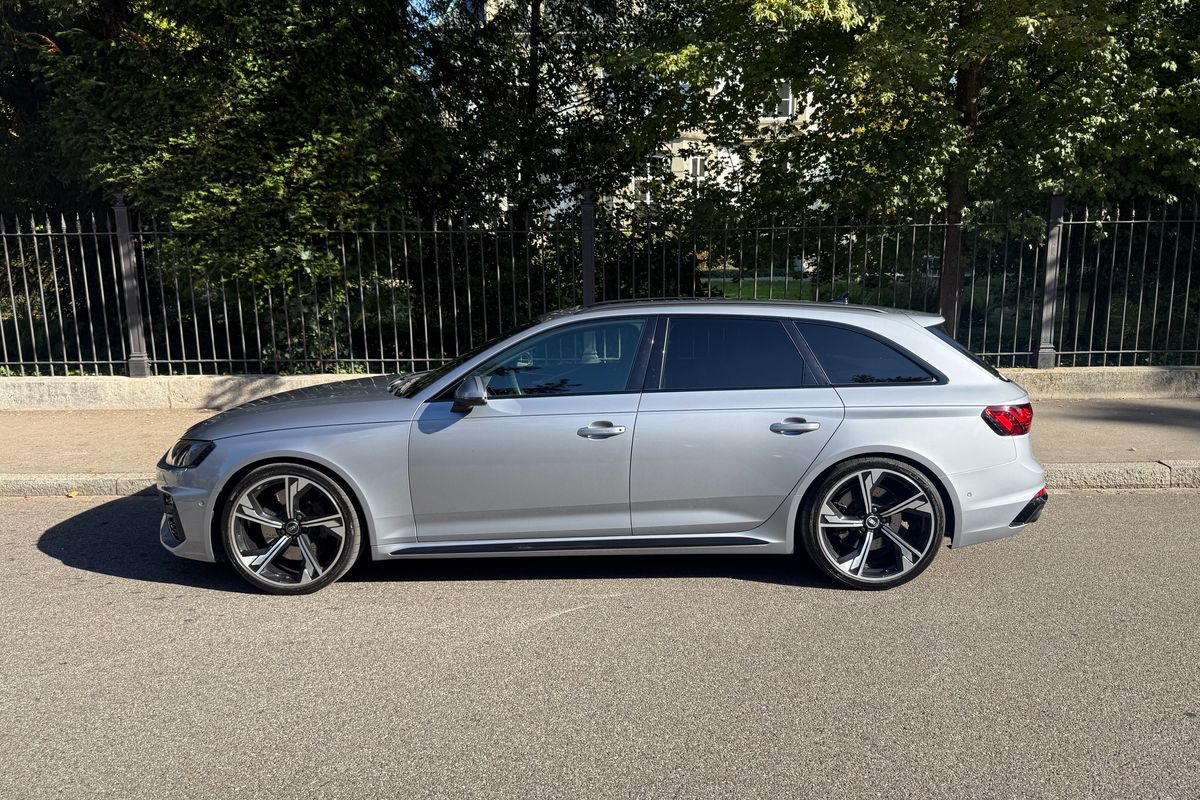 Audi RS4 Avant Quattro