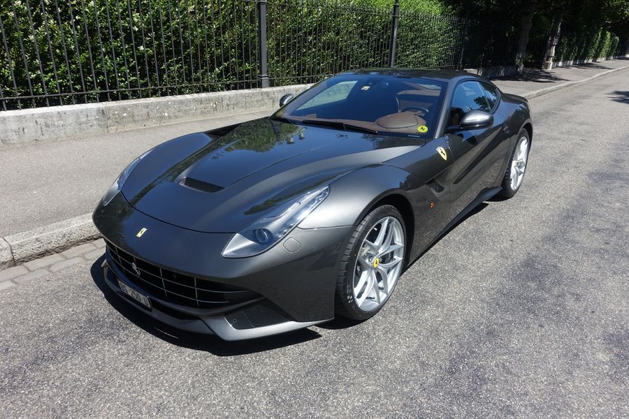 /de/stock/previously-sold/details/ferrari-f12-berlinetta/83