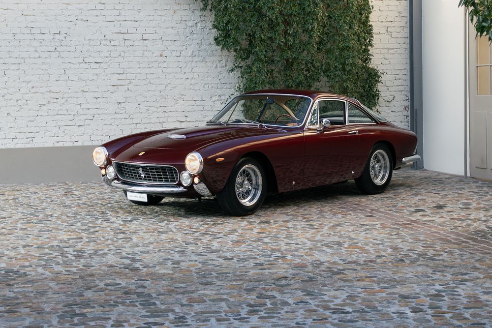 Ferrari 250 GT Lusso