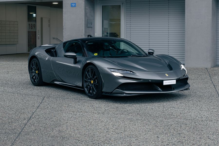 /de/stock/for-sale/details/ferrari-sf90-stradale-assetto-fiorano/651
