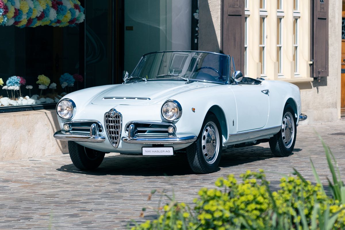 Alfa Romeo Giulia 1600 Spider Veloce