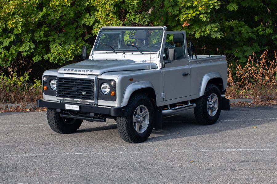 /de/stock/for-sale/details/land-rover-defender-90-soft-top/814