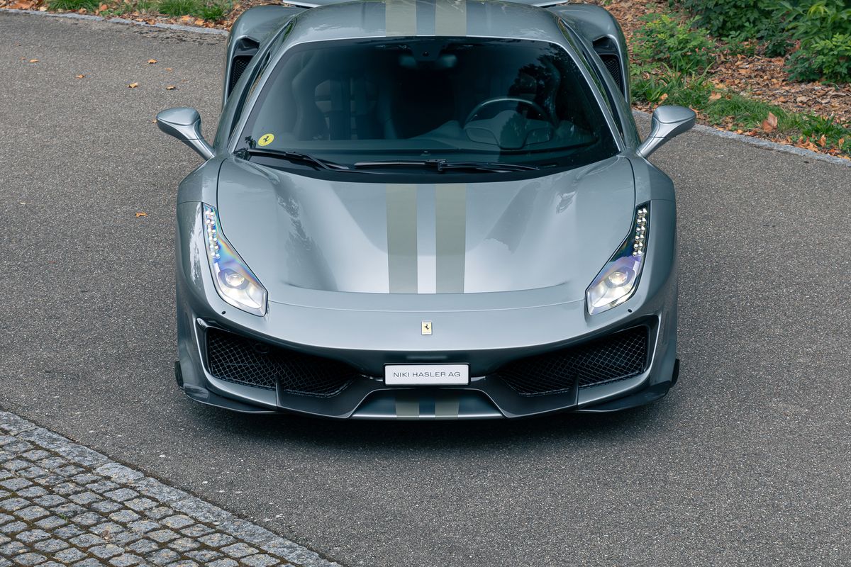 Ferrari 488 Pista "Tailor Made"