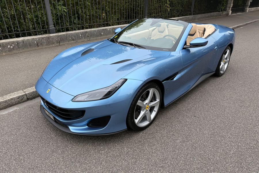 /en/stock/for-sale/details/ferrari-portofino/817