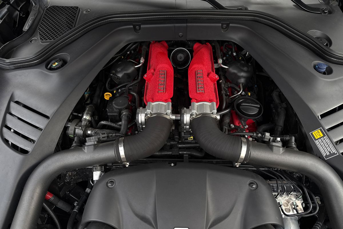 Ferrari California T