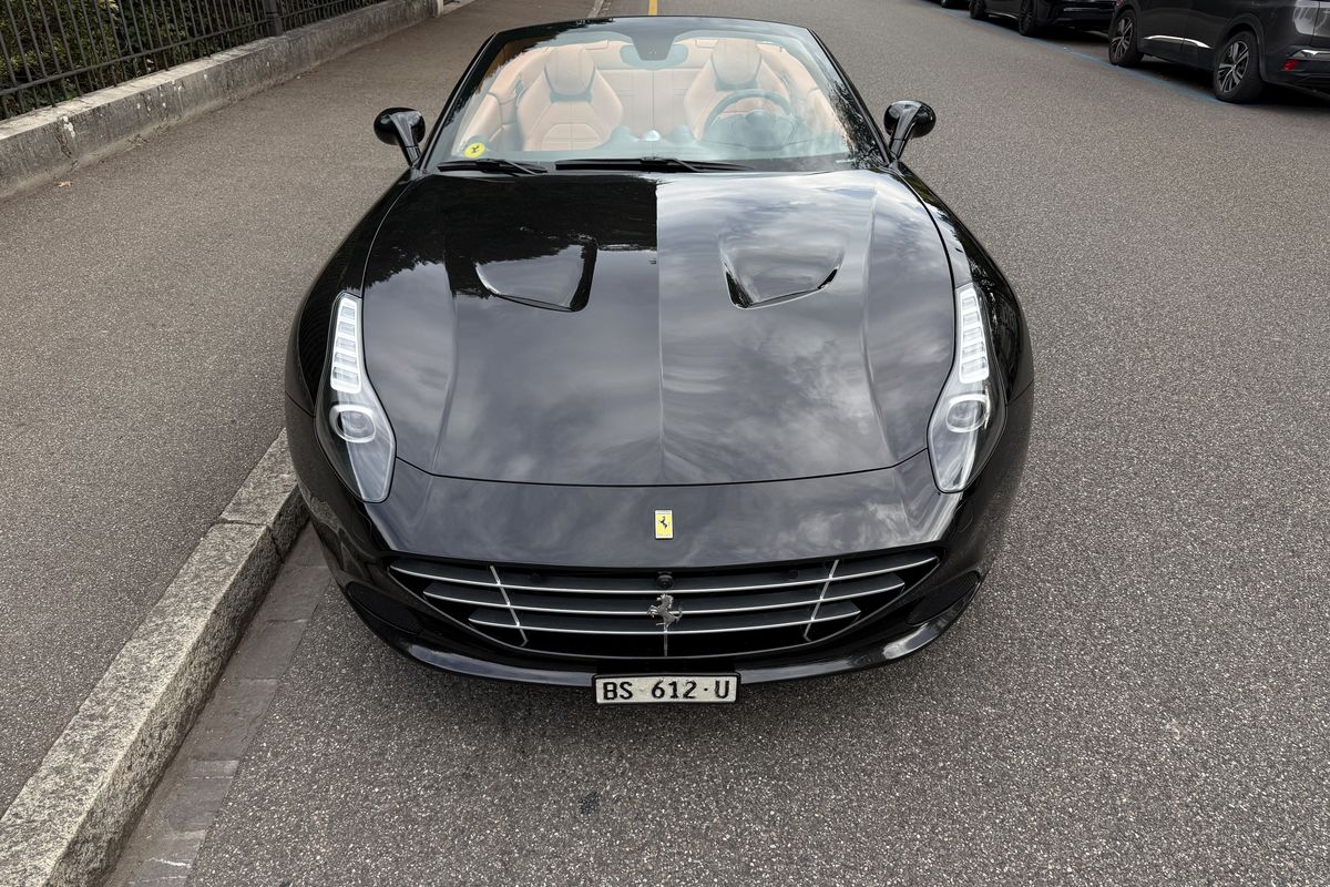 Ferrari California T