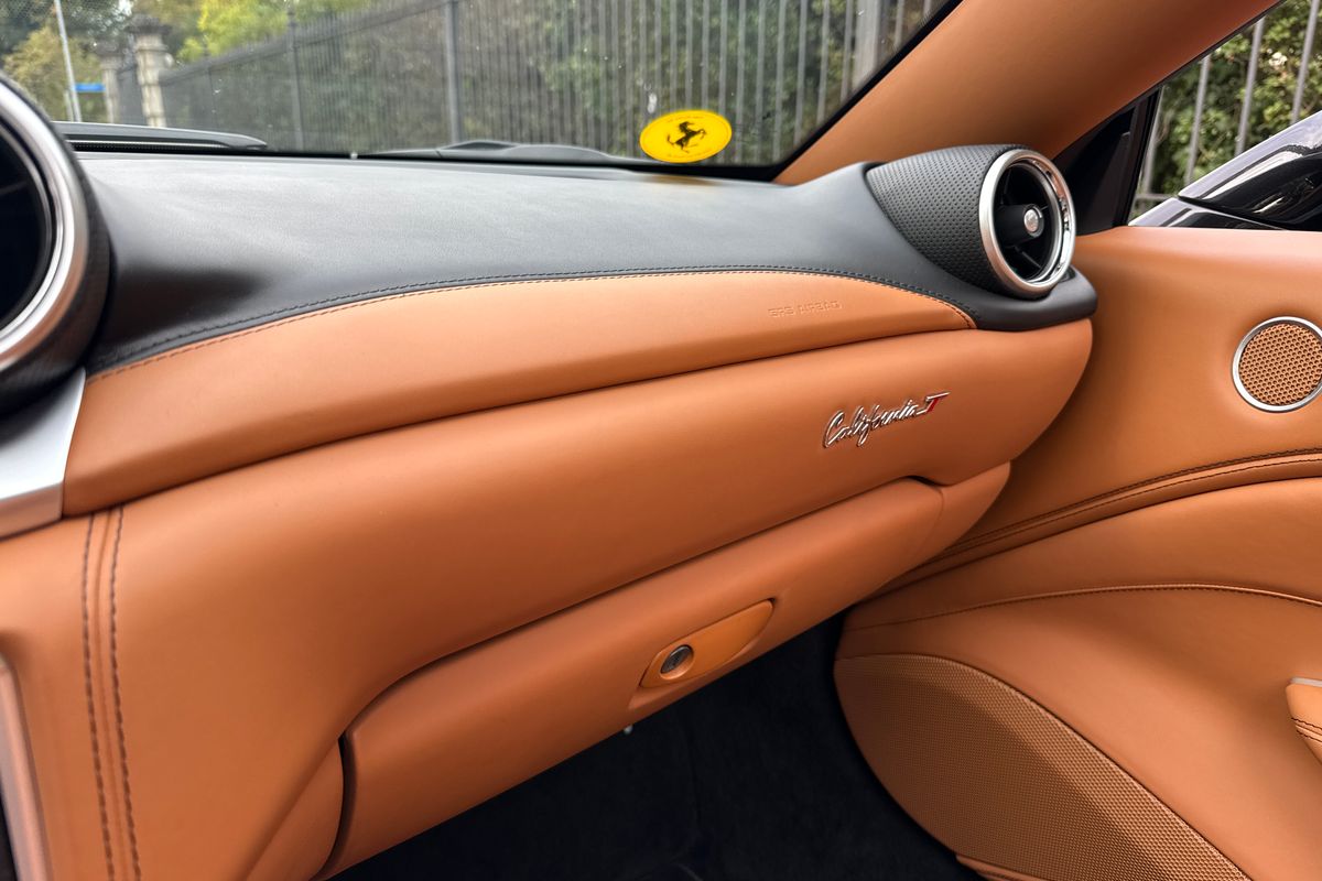 Ferrari California T