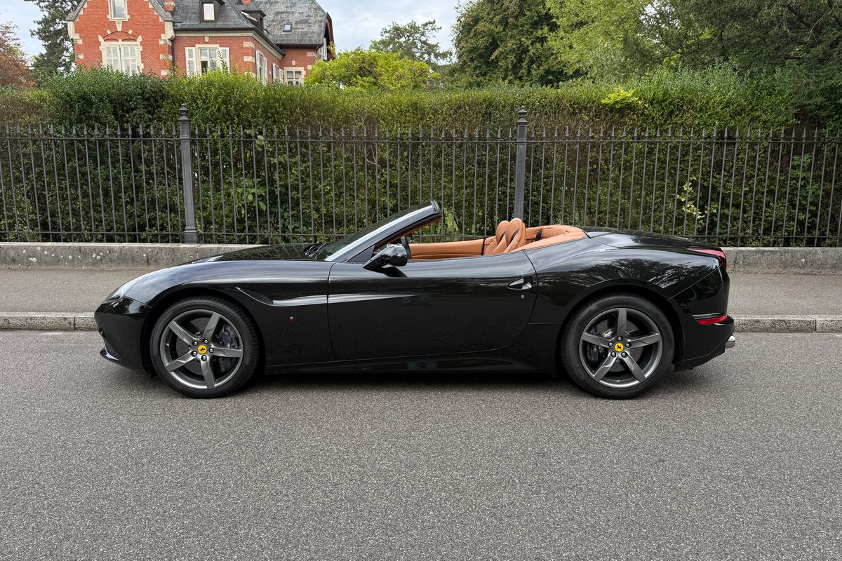 Ferrari California T