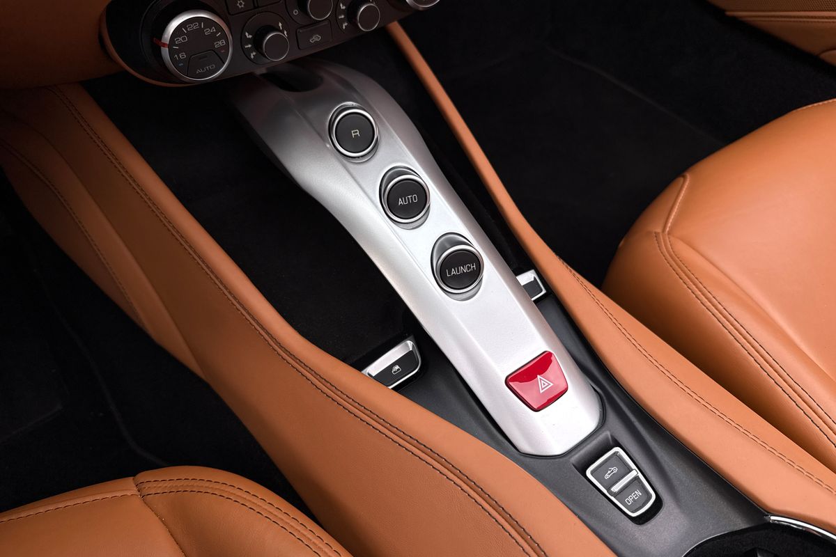 Ferrari California T