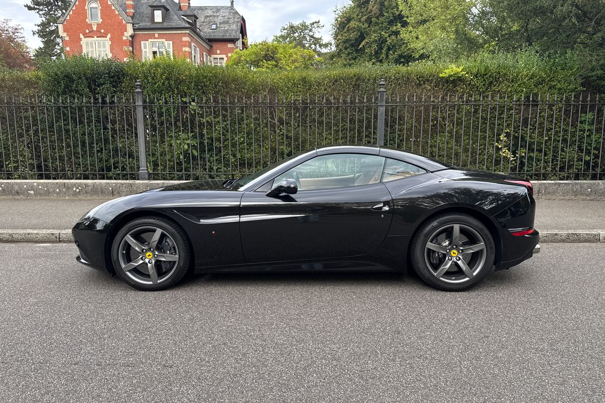 Ferrari California T